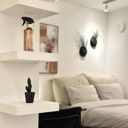 Aurora Homes - Cozy *